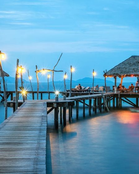 découvrez les plus belles plages du monde et préparez-vous à vivre des moments inoubliables au bord de l'eau.