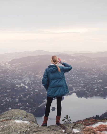 découvrez l'exploration sous un nouveau jour avec notre sélection d'aventures et de voyages extraordinaires.